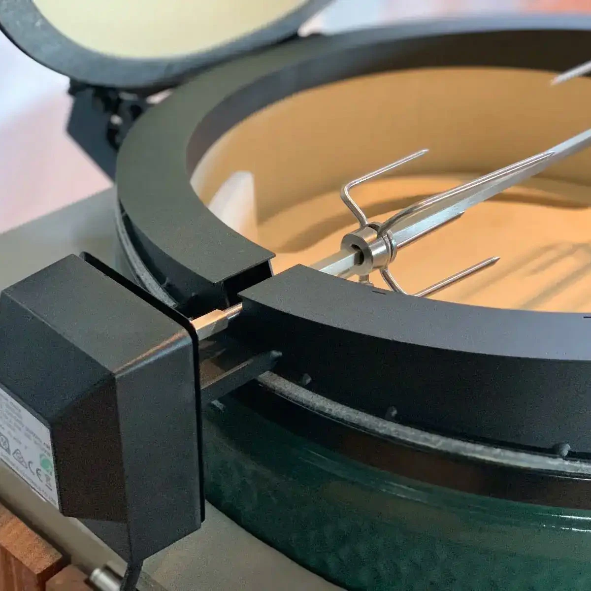 Big Green Egg Rotisserie Für BGE Large 9 Big Green Egg Rotisserie Für BGE Large – Bild 7