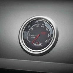 Napoleon Freestyle 365, 3 Hauptbrenner, Mit Sizzle Zone Seitenbrenner Und Tür, Graphit -Napoleon Verkaufs-Shop cea1c44a0e2e85fa5486a6f0cb8130b9