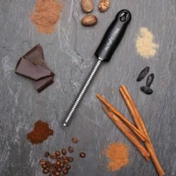 Microplane Premium Gewürzreibe Schwarz -Napoleon Verkaufs-Shop microplane premium gewuerzreibe schwarz 5cdf6ed4fff47c04dc67eb3058ae5f04