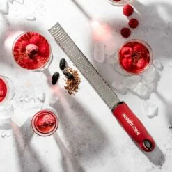 Microplane Premium Reibe / Zester, Granatapfelrot -Napoleon Verkaufs-Shop microplane premium reibe zester granatapfelrot ff3079aa465a72850567454503807913