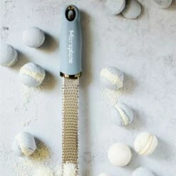 Microplane Premium Reibe / Zester, Küstenblau -Napoleon Verkaufs-Shop microplane premium reibe zester kuestenblau e4ed50f9ba327af3587baecab01bdfe4