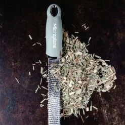 Microplane Premium Reibe / Zester, Salbei Grün -Napoleon Verkaufs-Shop microplane premium reibe zester salbei gruen a25d9f98ba7f38856f3659dde423fc7c