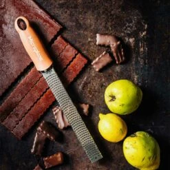 Microplane Premium Reibe / Zester, Zimt Orange -Napoleon Verkaufs-Shop microplane premium reibe zester zimt orange 28c35db03f7a0b9d4571672a027c4e8c