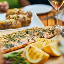 Weber Porzellan-Teller, Klein, 2er-Set 8 Weber Porzellan-Teller, Klein, 2er-Set -Napoleon Verkaufs-Shop weber porzellan teller klein 2er set 495e841339bd65b296a2c1a1f4624ca7