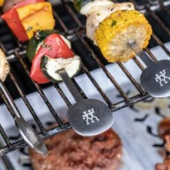 ZWILLING BBQ+ Grillspieße Edelstahl, 5-tlg. -Napoleon Verkaufs-Shop zwilling bbq grillspie e edelstahl 5 tlg 7fa96310966cbb2c5f4443996eb02438